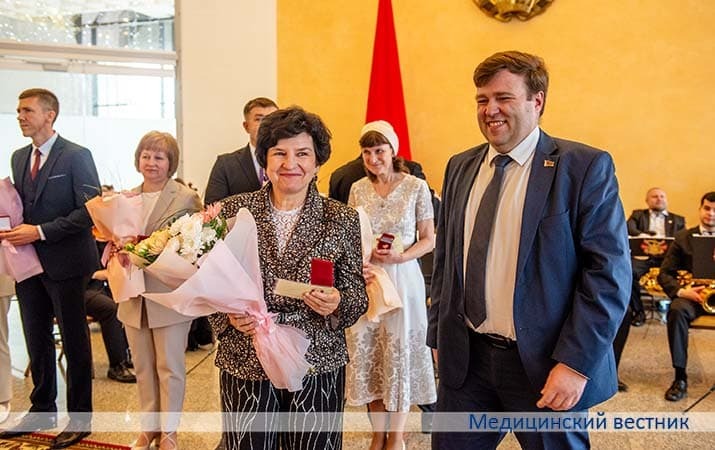 DEN MEDIKA 1 5