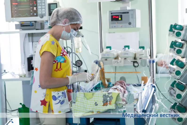 Белорусские кардиохирурги экстренно выполнили сложную операцию у недоношенной новорожденной